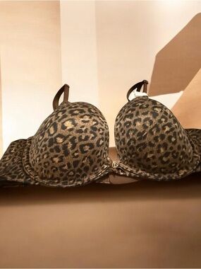 victoria secret Very sexy Push Up Bra 36B Animal Print & Lace